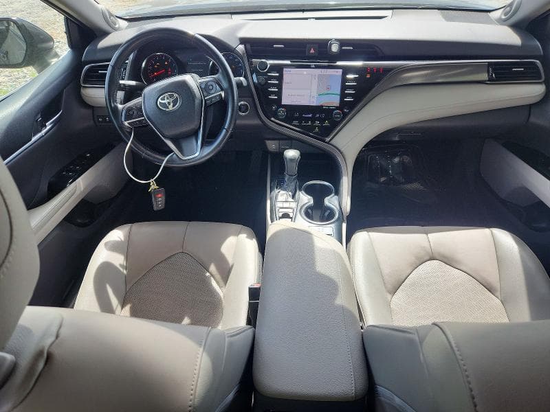 2019 TOYOTA CAMRY XSE 8