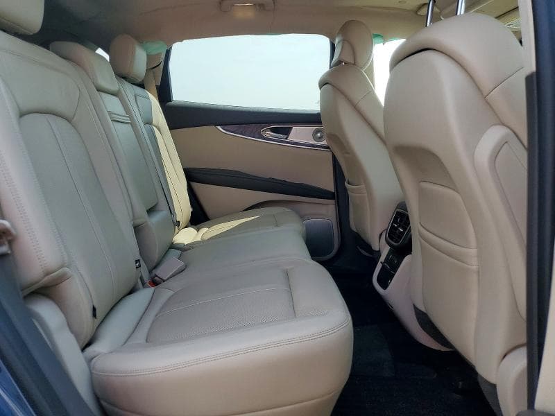2019 LINCOLN NAUTILUS RESERVE 11