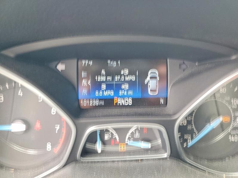 2017 FORD FOCUS SEL 9