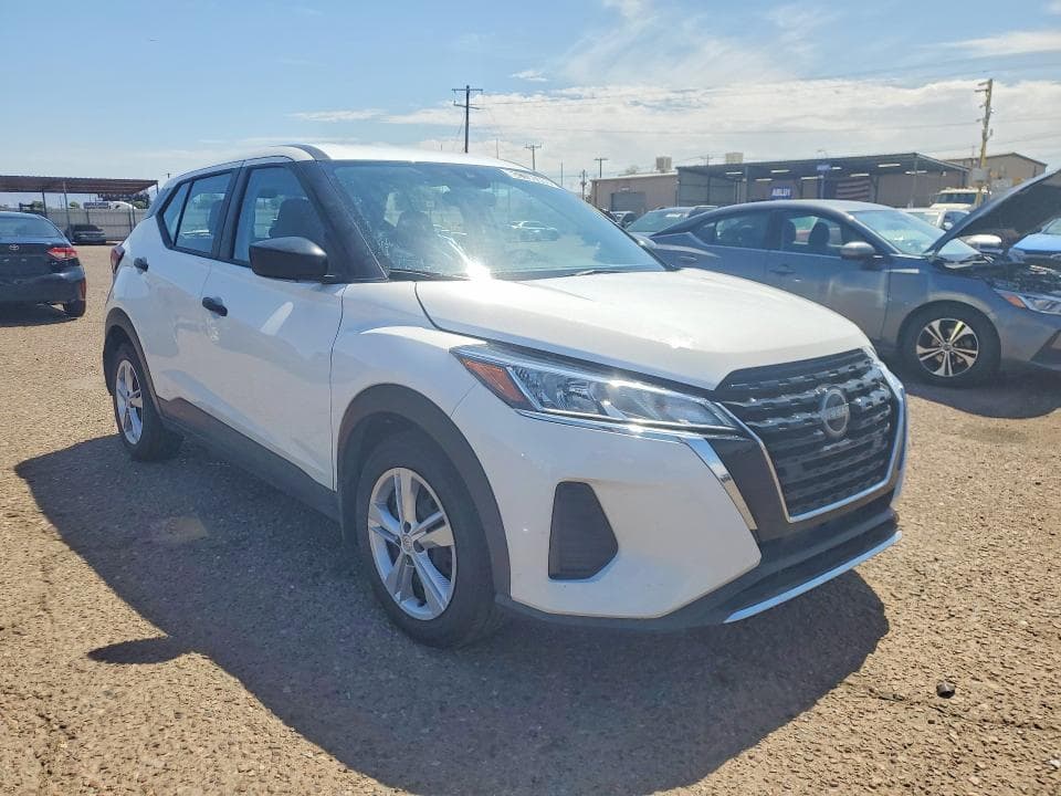 2024 NISSAN KICKS S 4