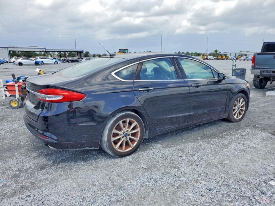 2017 FORD FUSION SE 3