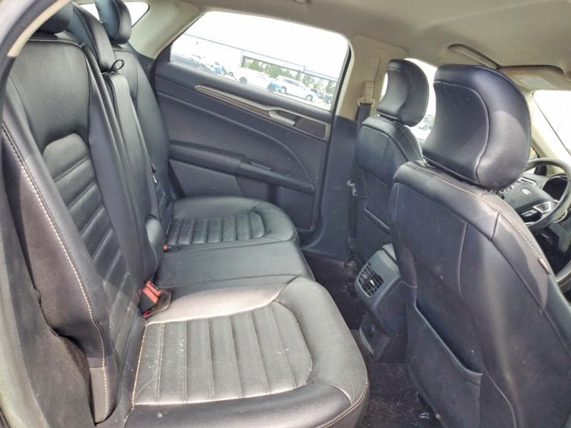 2017 FORD FUSION SE 10
