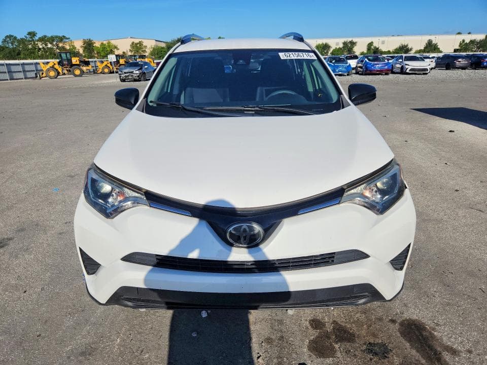 2018 TOYOTA RAV4 LE 5