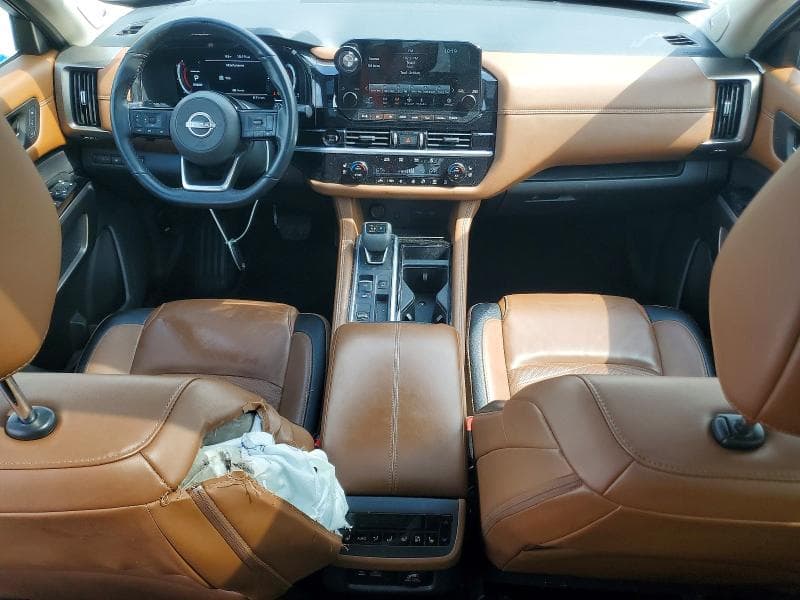 2025 NISSAN PATHFINDER PLATINUM 8