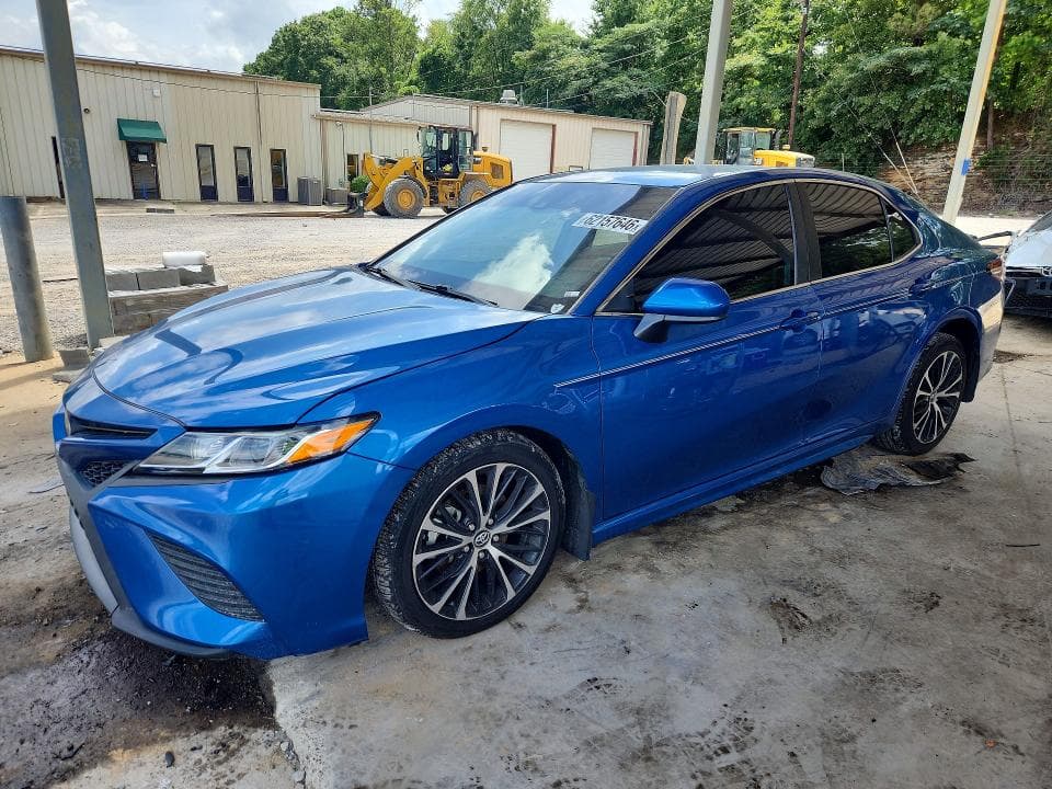 2020 TOYOTA CAMRY SE - 1