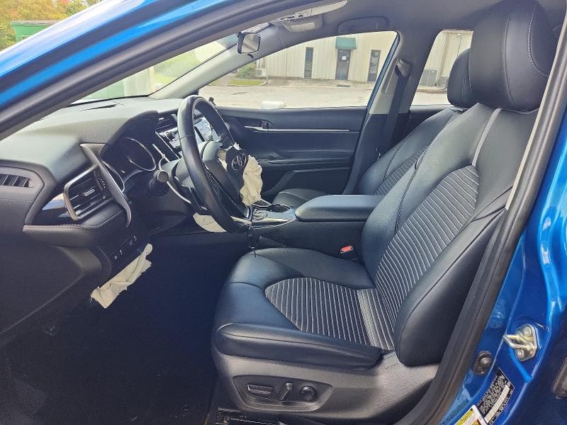 2020 TOYOTA CAMRY SE 7