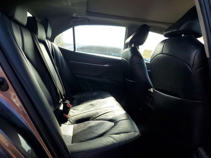 2021 TOYOTA CAMRY XSE 10