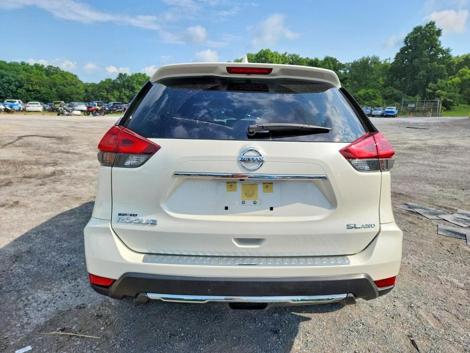 2018 NISSAN ROGUE SL 6