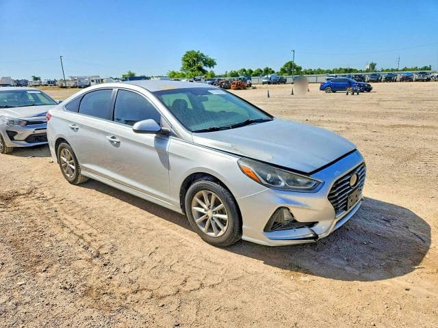 2018 HYUNDAI SONATA SE 4