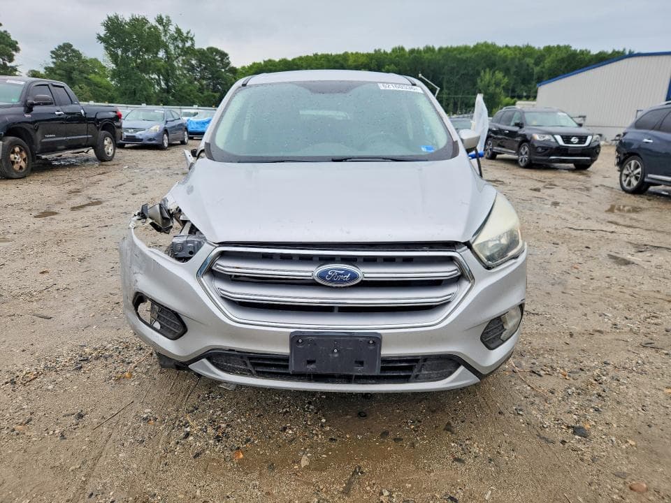 2017 FORD ESCAPE SE 5