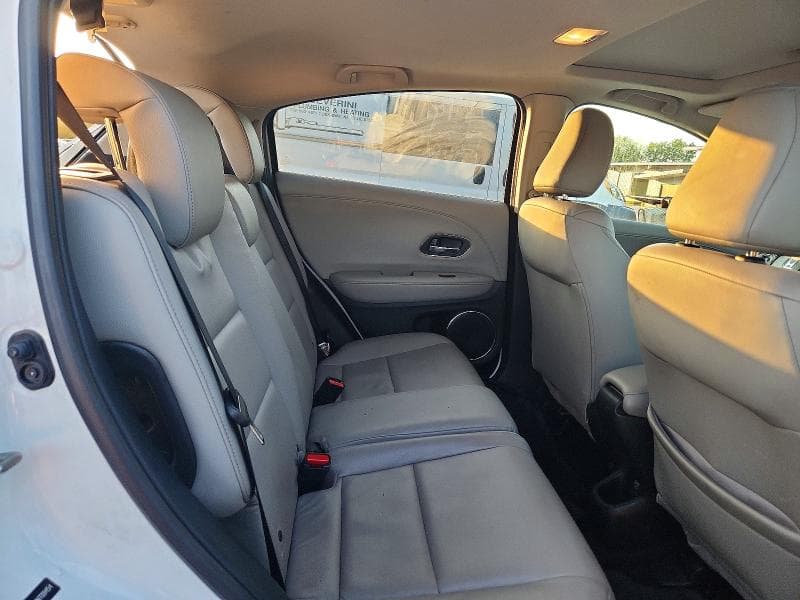 2018 HONDA HR-V EXL 11