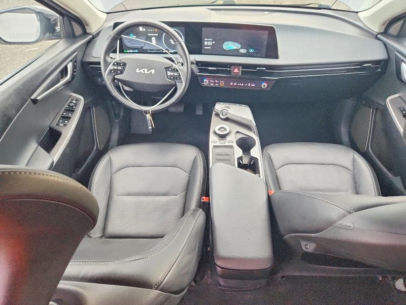 2023 KIA EV6 WIND 8