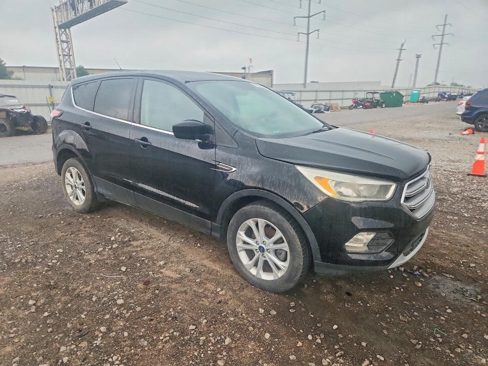 2017 FORD ESCAPE SE SE 4