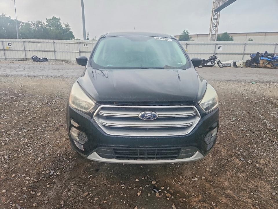 2017 FORD ESCAPE SE SE 5