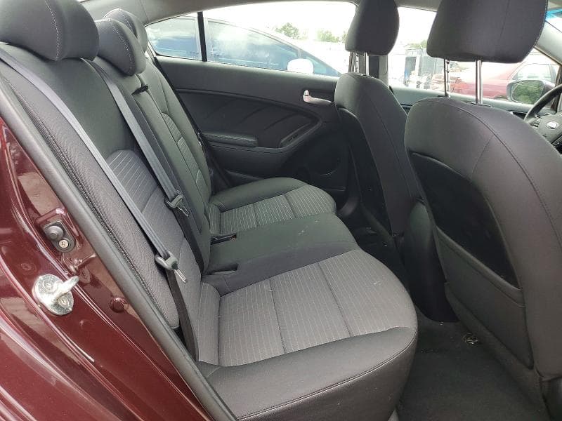 2018 KIA FORTE LX 10