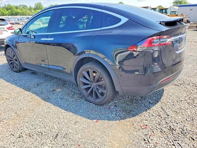 2018 TESLA MODEL X 2