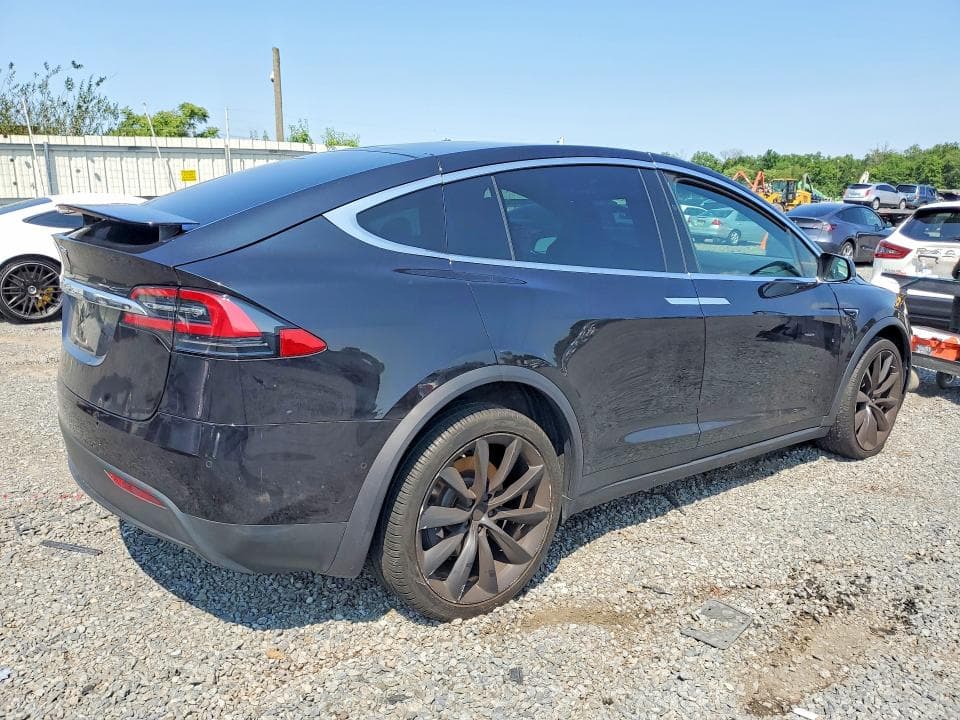 2018 TESLA MODEL X 3