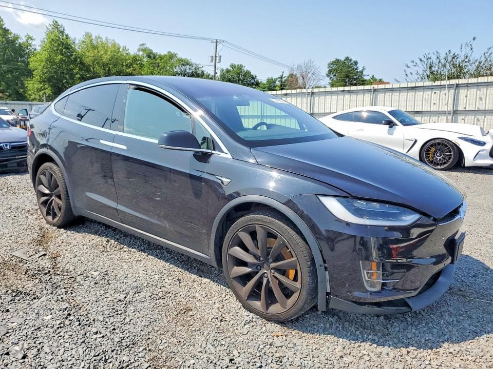 2018 TESLA MODEL X 4
