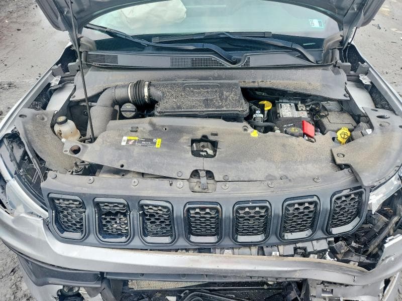 2023 JEEP COMPASS LATITUDE 11