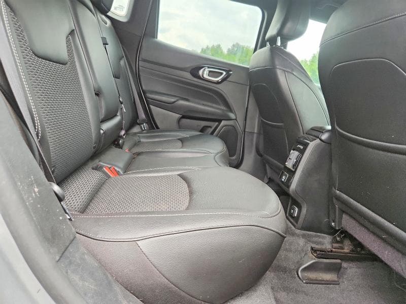 2023 JEEP COMPASS LATITUDE 10