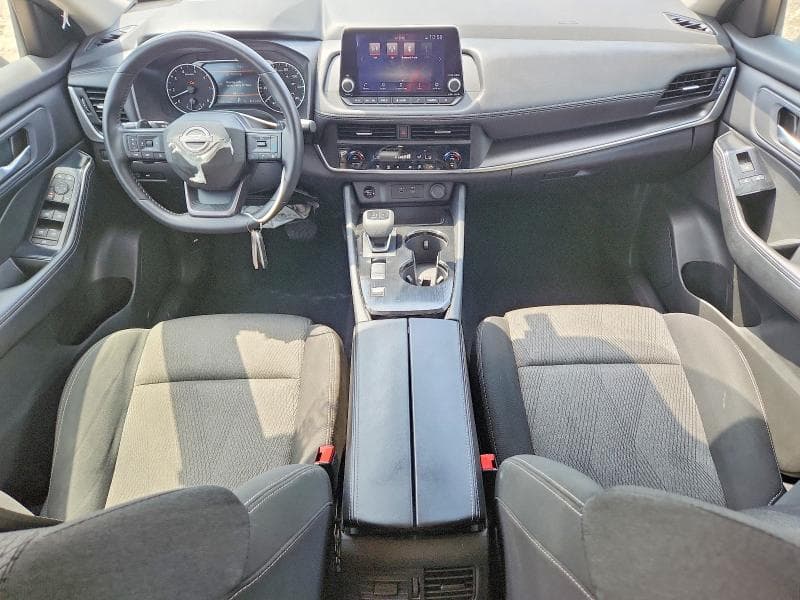2025 NISSAN ROGUE SV 8