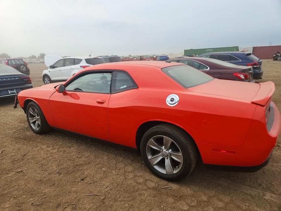 2018 DODGE CHALLENGER SXT 2