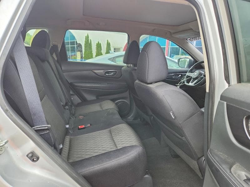 2017 NISSAN ROGUE SV 11