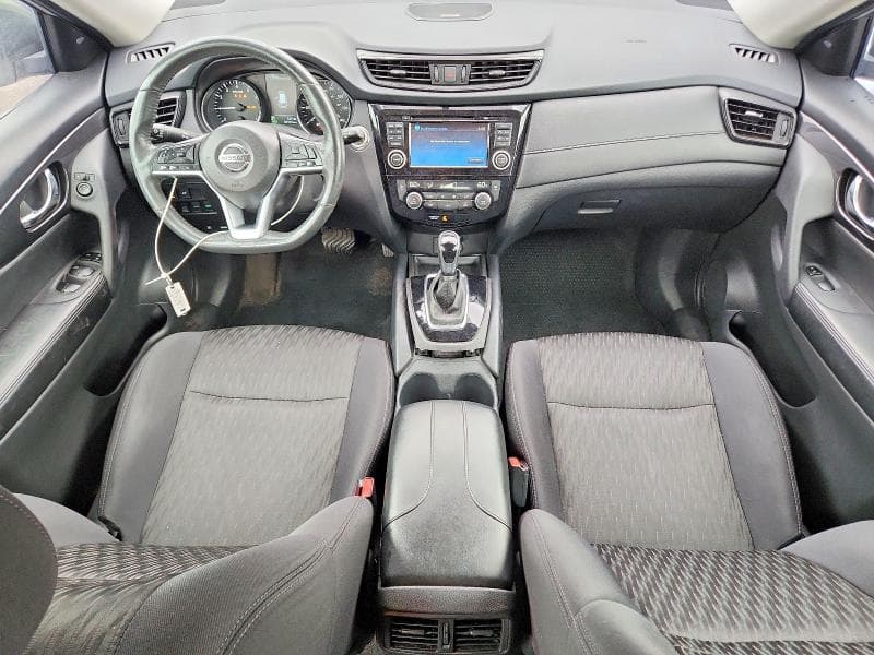 2017 NISSAN ROGUE SV 8