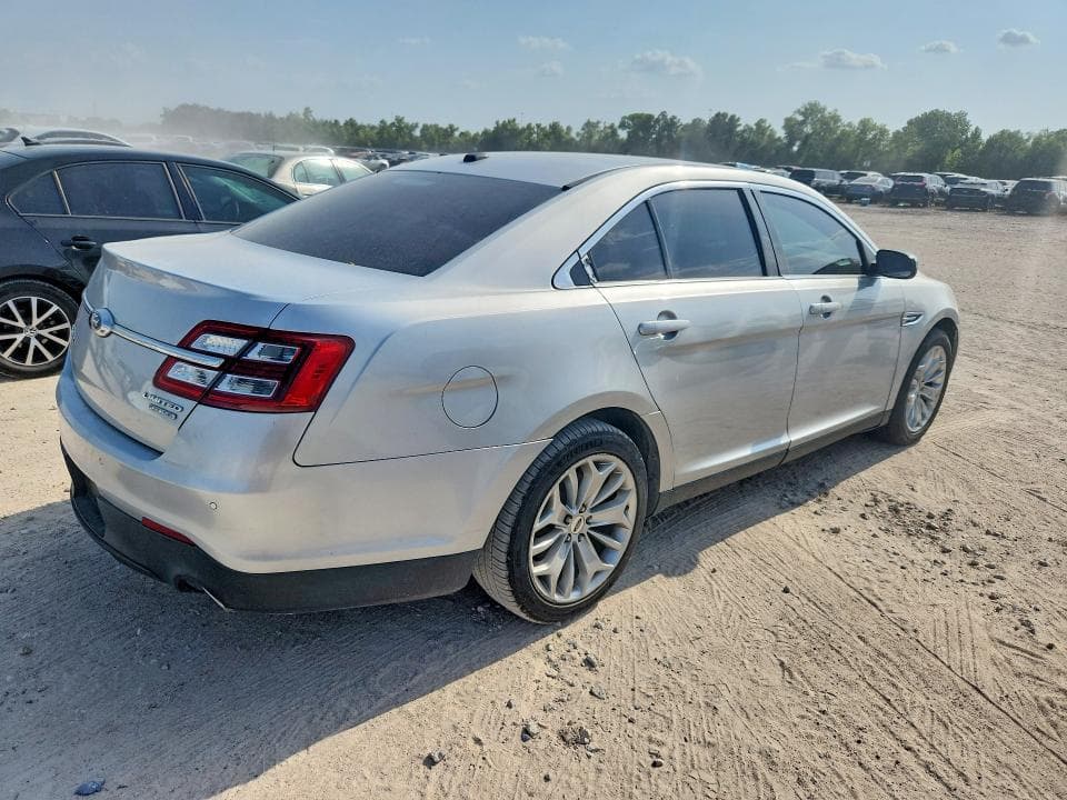 2017 FORD TAURUS LIMITED 3