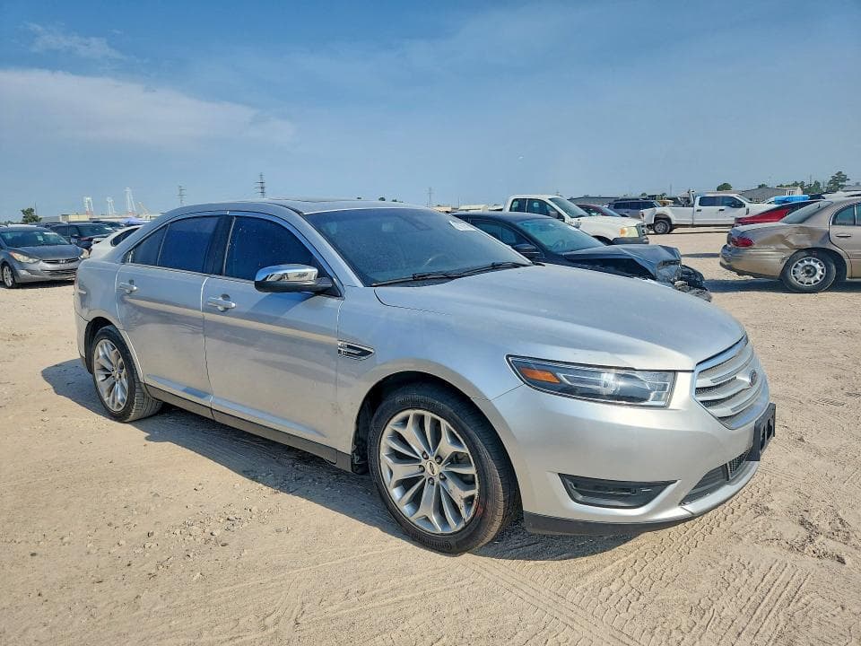 2017 FORD TAURUS LIMITED 4