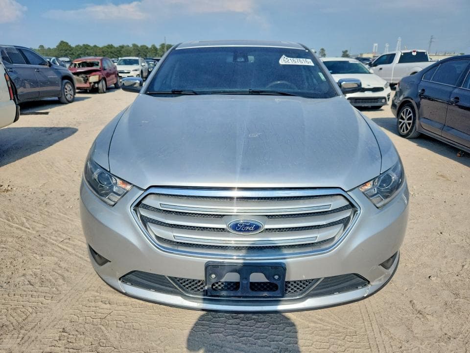 2017 FORD TAURUS LIMITED 5