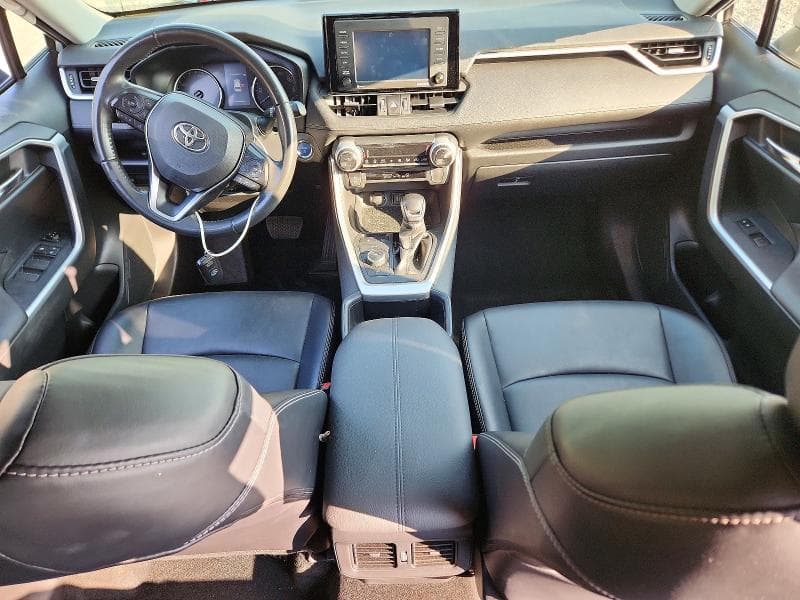 2022 TOYOTA RAV4 XLE PREMIUM 8