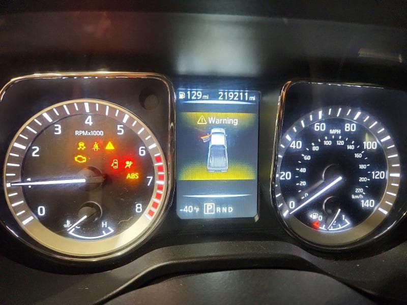 2018 NISSAN TITAN PRO-4X PRO-4X 9