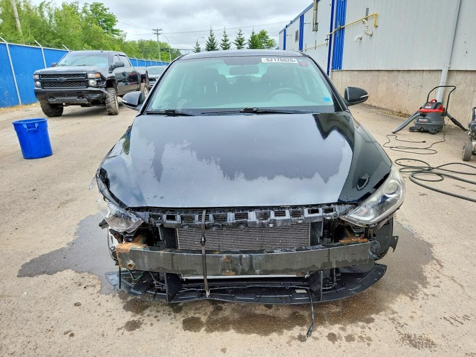 2017 HYUNDAI ELANTRA SE 5