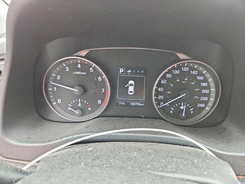 2017 HYUNDAI ELANTRA SE 9