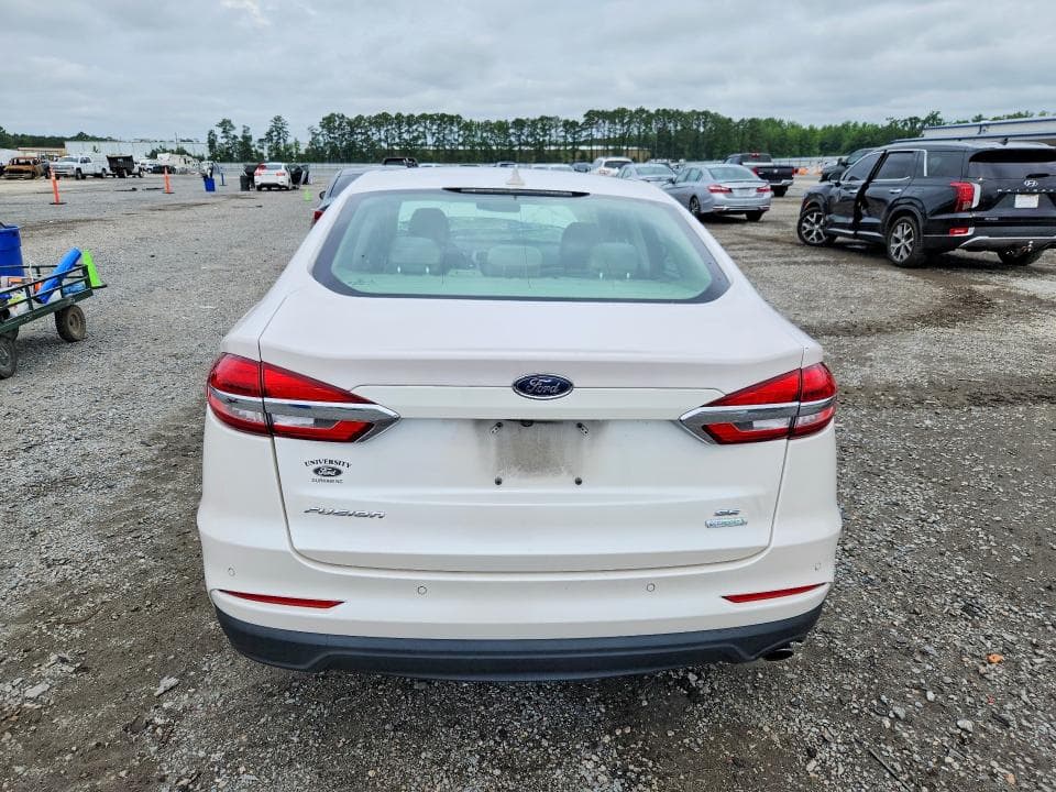 2020 FORD FUSION SE 11