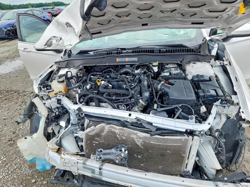 2020 FORD FUSION SE 21