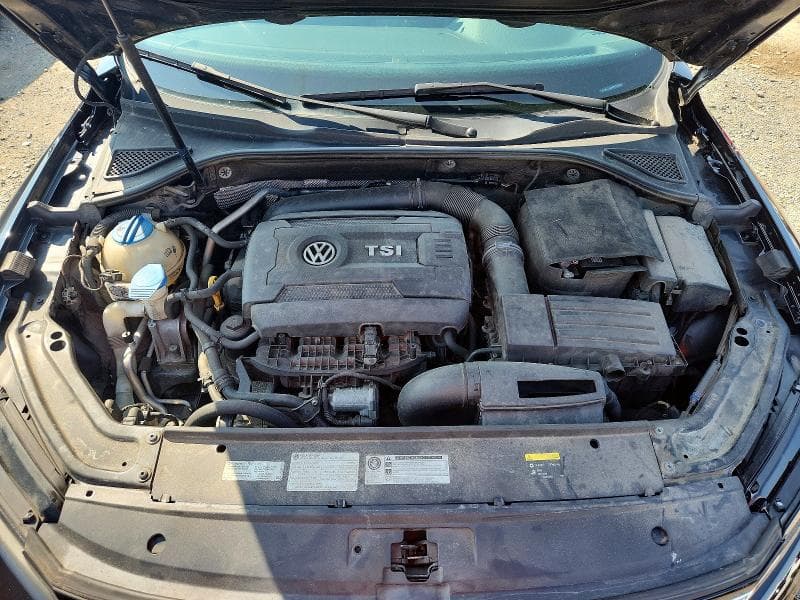 2017 VOLKSWAGEN PASSAT S 11