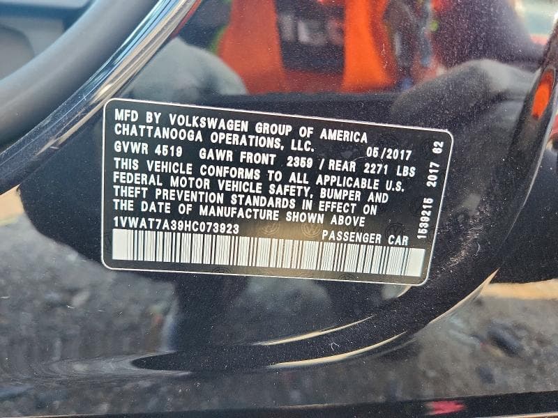 2017 VOLKSWAGEN PASSAT S 12