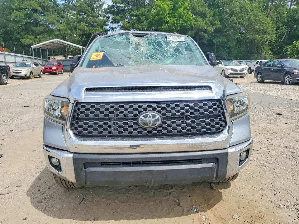 2018 TOYOTA TUNDRA SR5 5