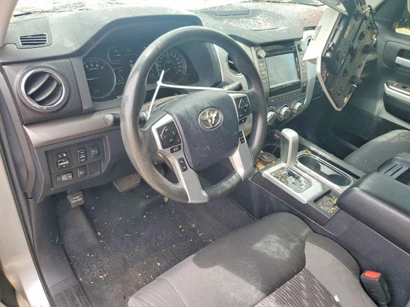 2018 TOYOTA TUNDRA SR5 8