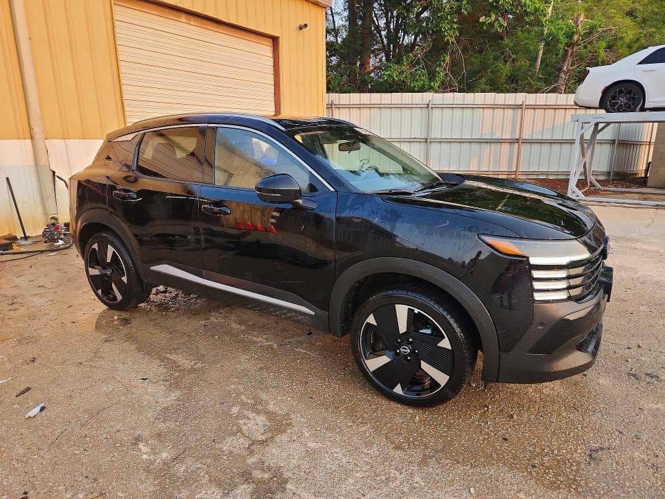 2026 NISSAN KICKS SR 4