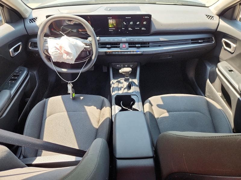 2026 KIA K4 LXS 8