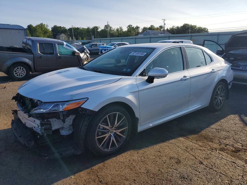2024 TOYOTA CAMRY XLE - 1