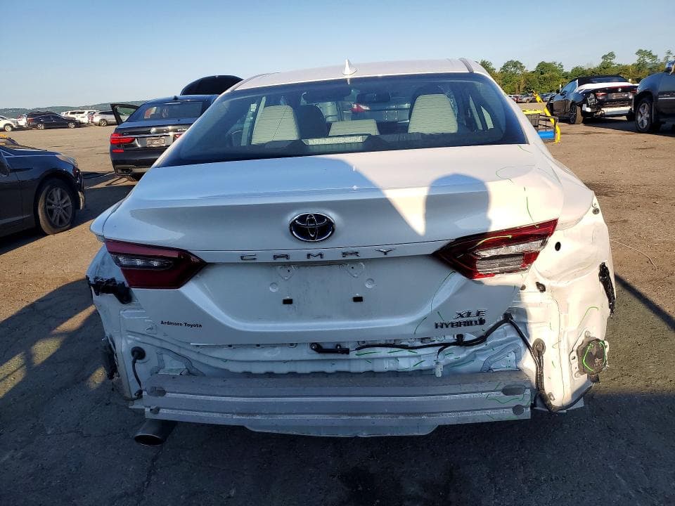 2024 TOYOTA CAMRY XLE 6