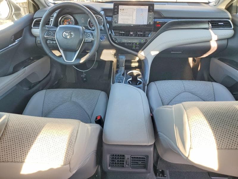 2024 TOYOTA CAMRY XLE 8