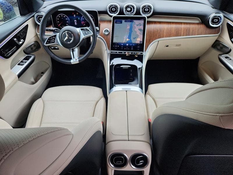 2025 MERCEDES-BENZ GLC 300 4MATIC 300 4MATIC 8