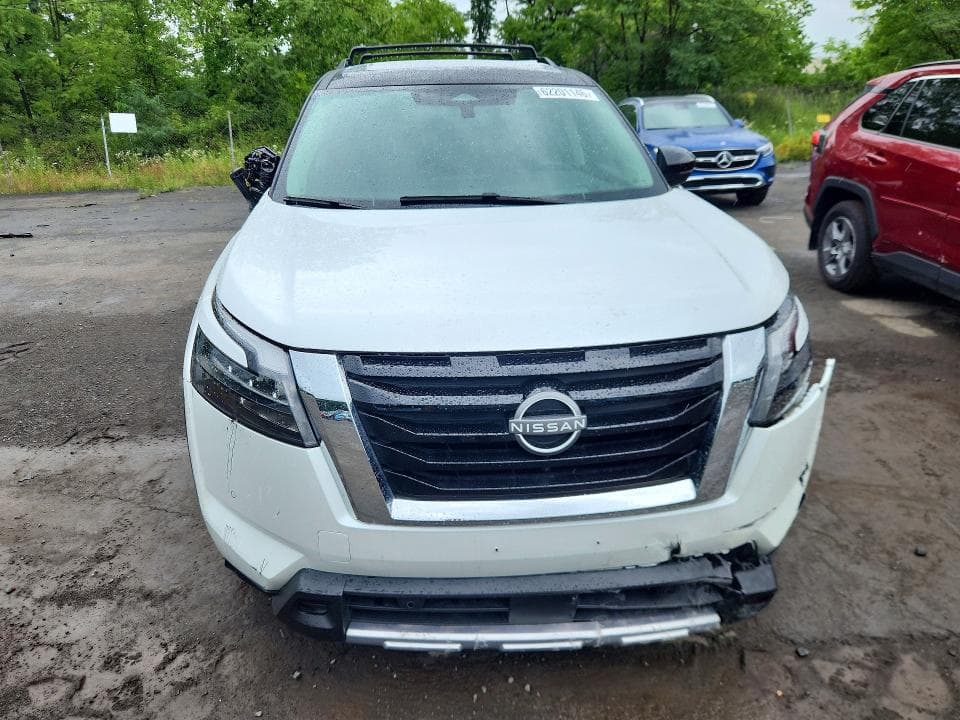 2025 NISSAN PATHFINDER PLATINUM 5