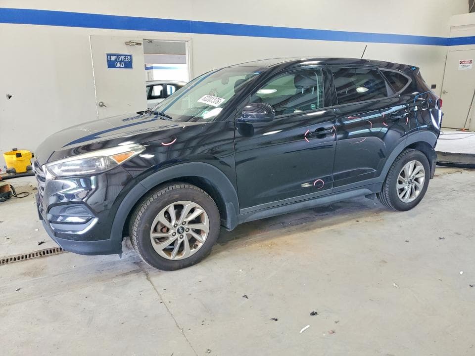 2017 HYUNDAI TUCSON SE - 1