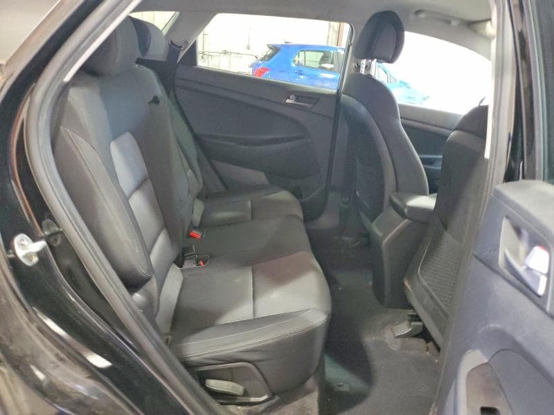 2017 HYUNDAI TUCSON SE 10